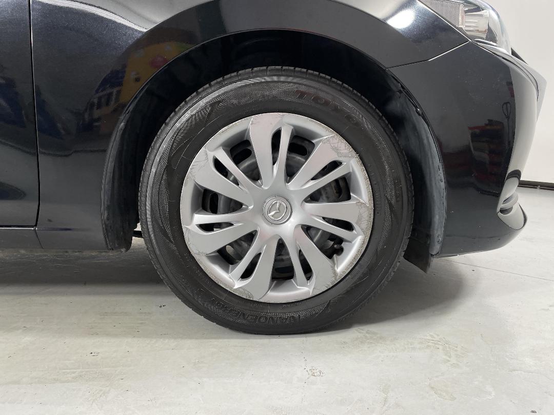 Photo '9' of Mazda Mazda2 Photo '9' of Mazda Mazda2