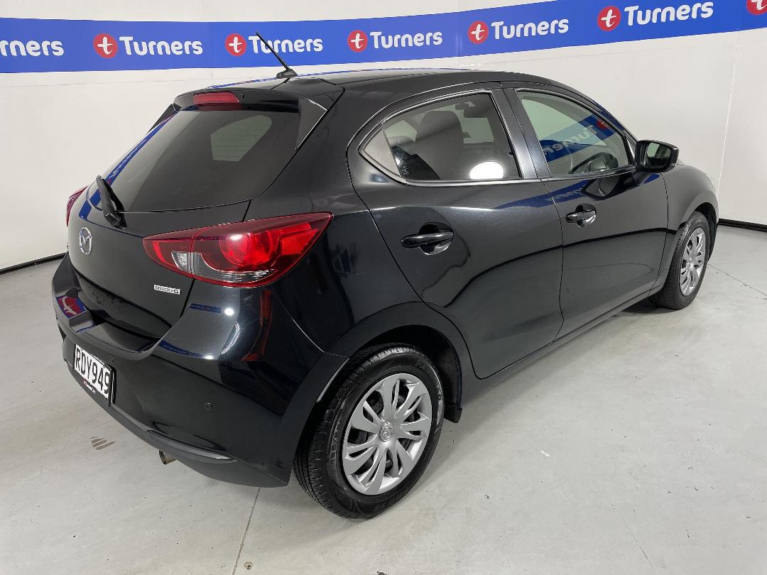 Photo '7' of Mazda Mazda2 Photo '7' of Mazda Mazda2