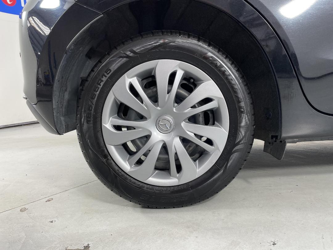 Photo '12' of Mazda Mazda2 Photo '12' of Mazda Mazda2