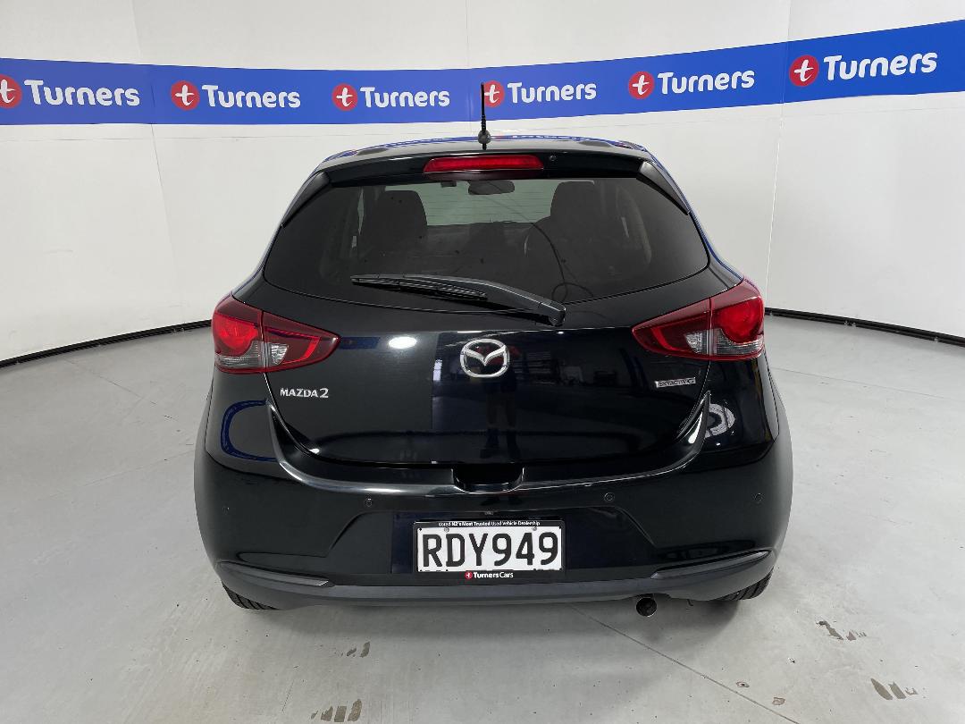 Photo '6' of Mazda Mazda2 Photo '6' of Mazda Mazda2