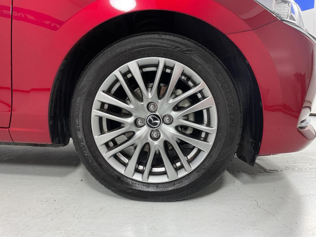 Photo '9' of Mazda Mazda2