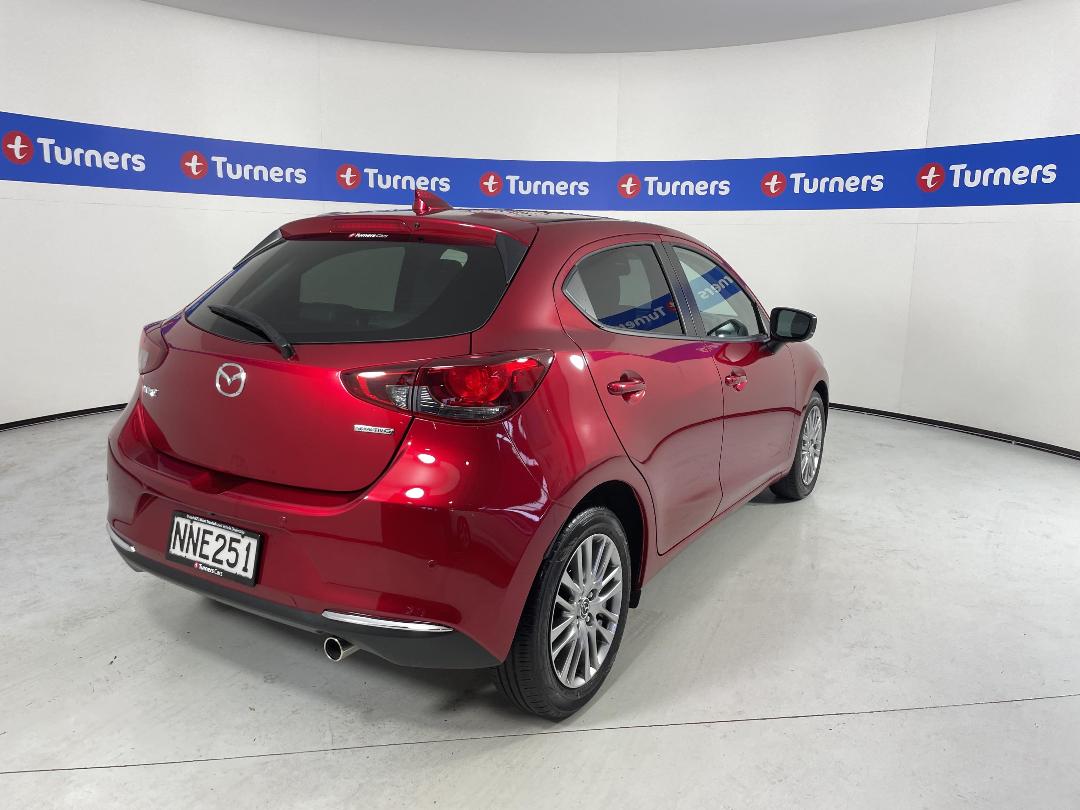 Photo '7' of Mazda Mazda2