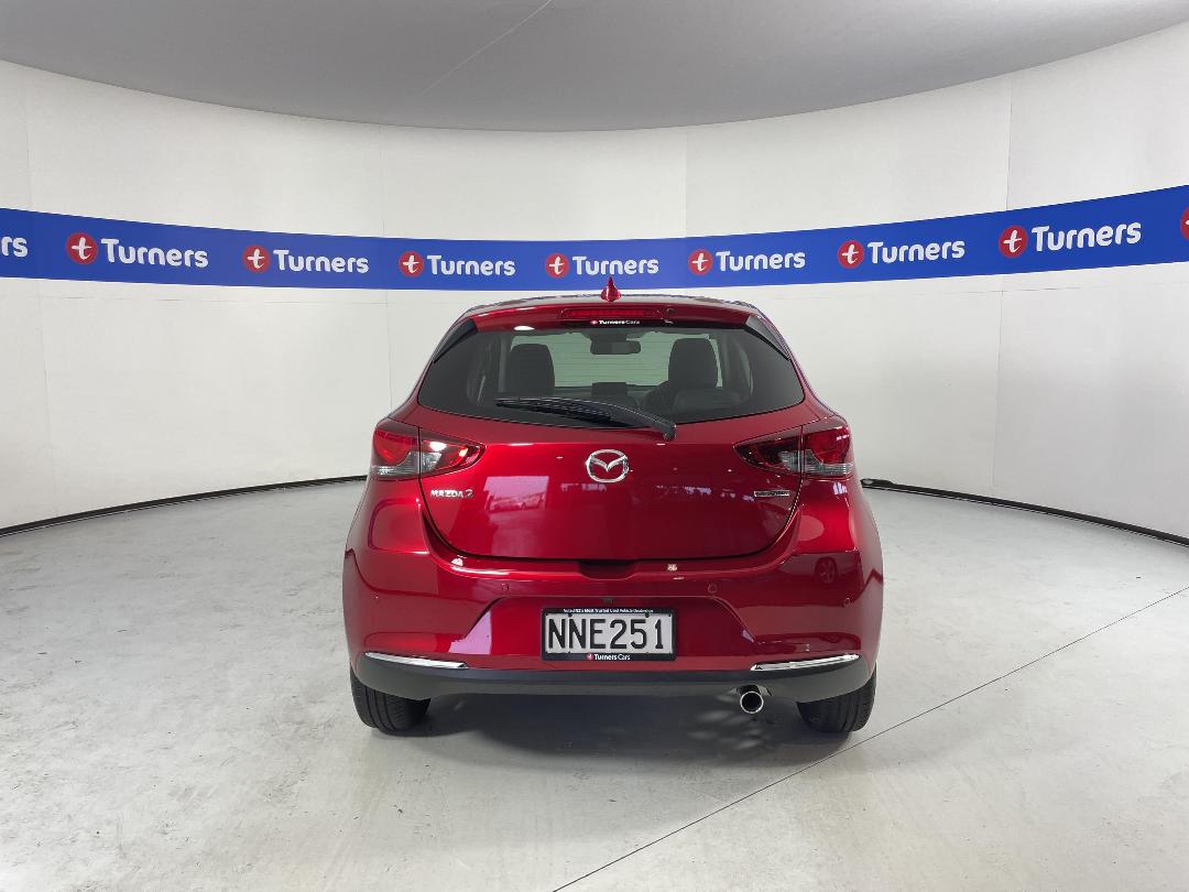 Photo '6' of Mazda Mazda2