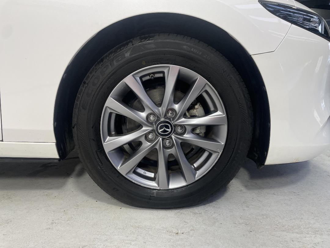 Photo '9' of Mazda Mazda3 Photo '9' of Mazda Mazda3