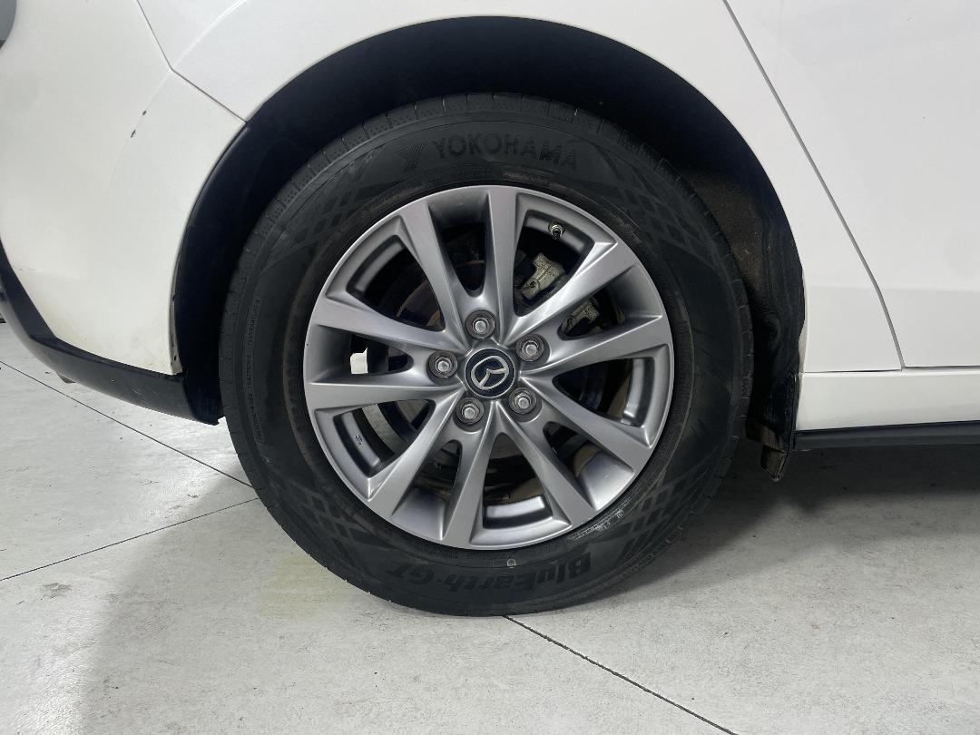 Photo '12' of Mazda Mazda3 Photo '12' of Mazda Mazda3