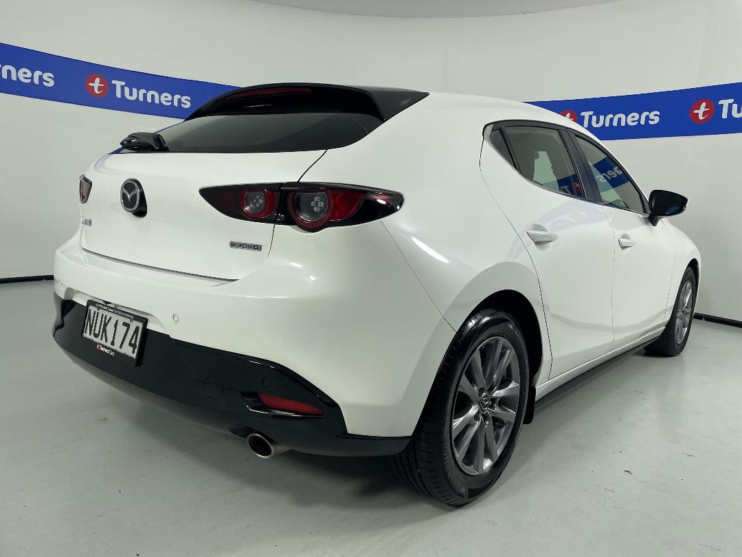 Photo '7' of Mazda Mazda3 Photo '7' of Mazda Mazda3