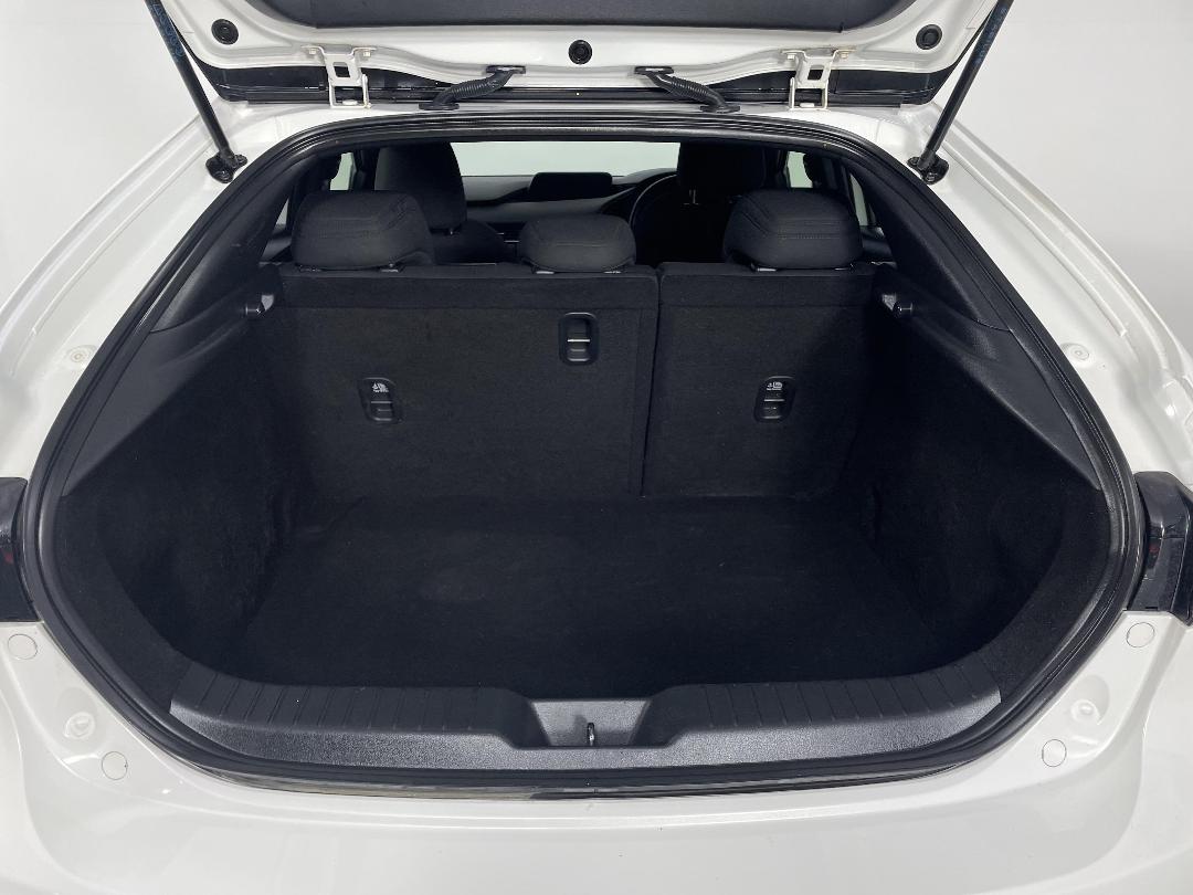 Photo '14' of Mazda Mazda3 Photo '14' of Mazda Mazda3