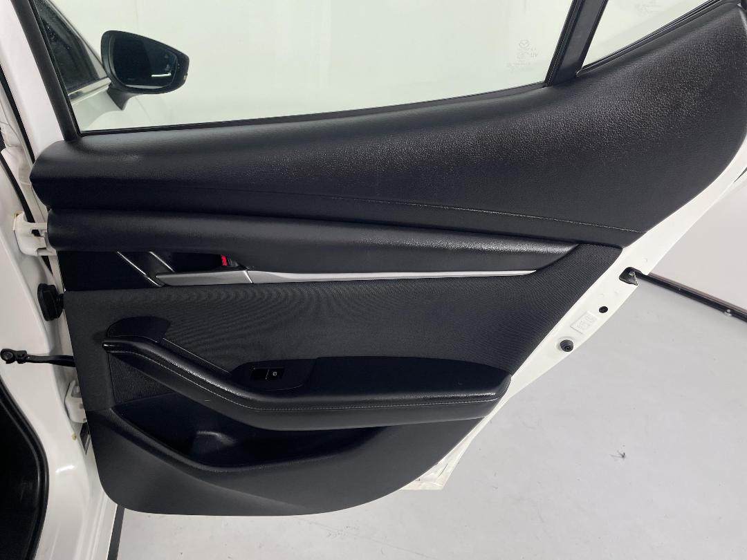 Photo '19' of Mazda Mazda3 Photo '19' of Mazda Mazda3