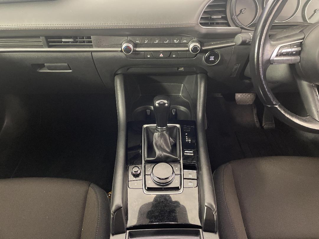 Photo '18' of Mazda Mazda3 Photo '18' of Mazda Mazda3