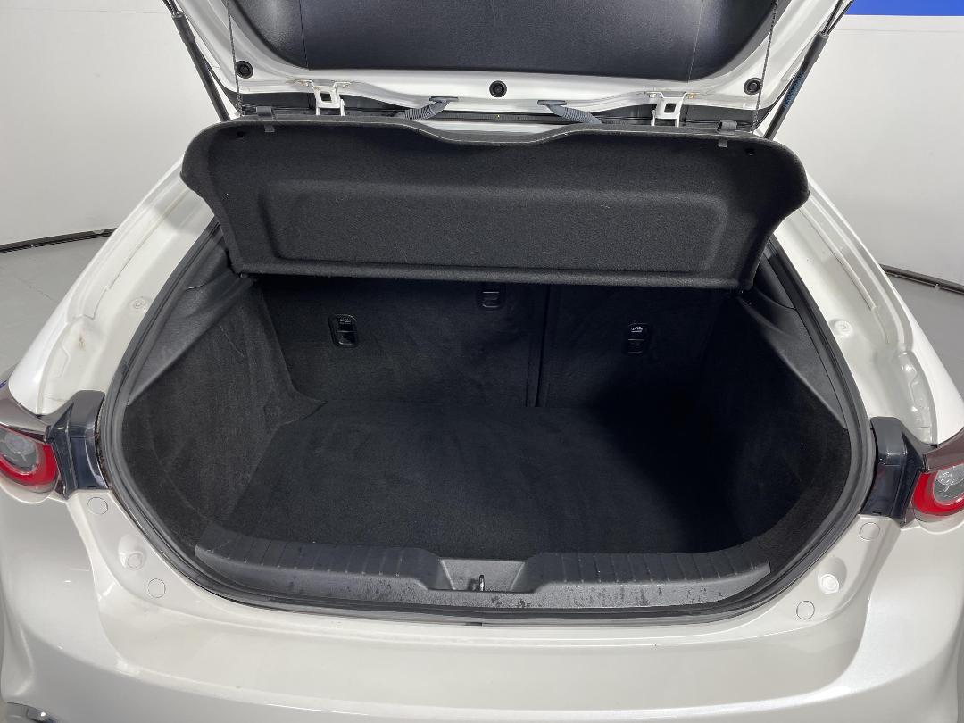 Photo '14' of Mazda Mazda3 Photo '14' of Mazda Mazda3