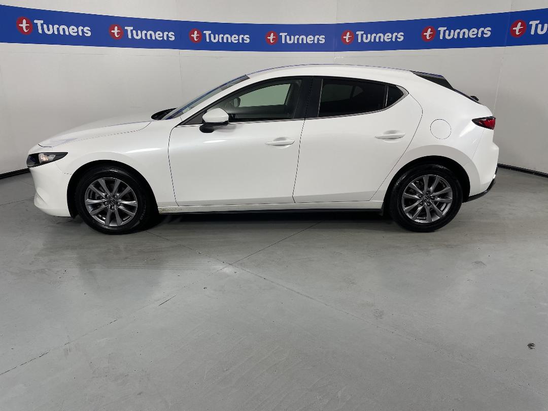 Photo '24' of Mazda Mazda3 Photo '24' of Mazda Mazda3