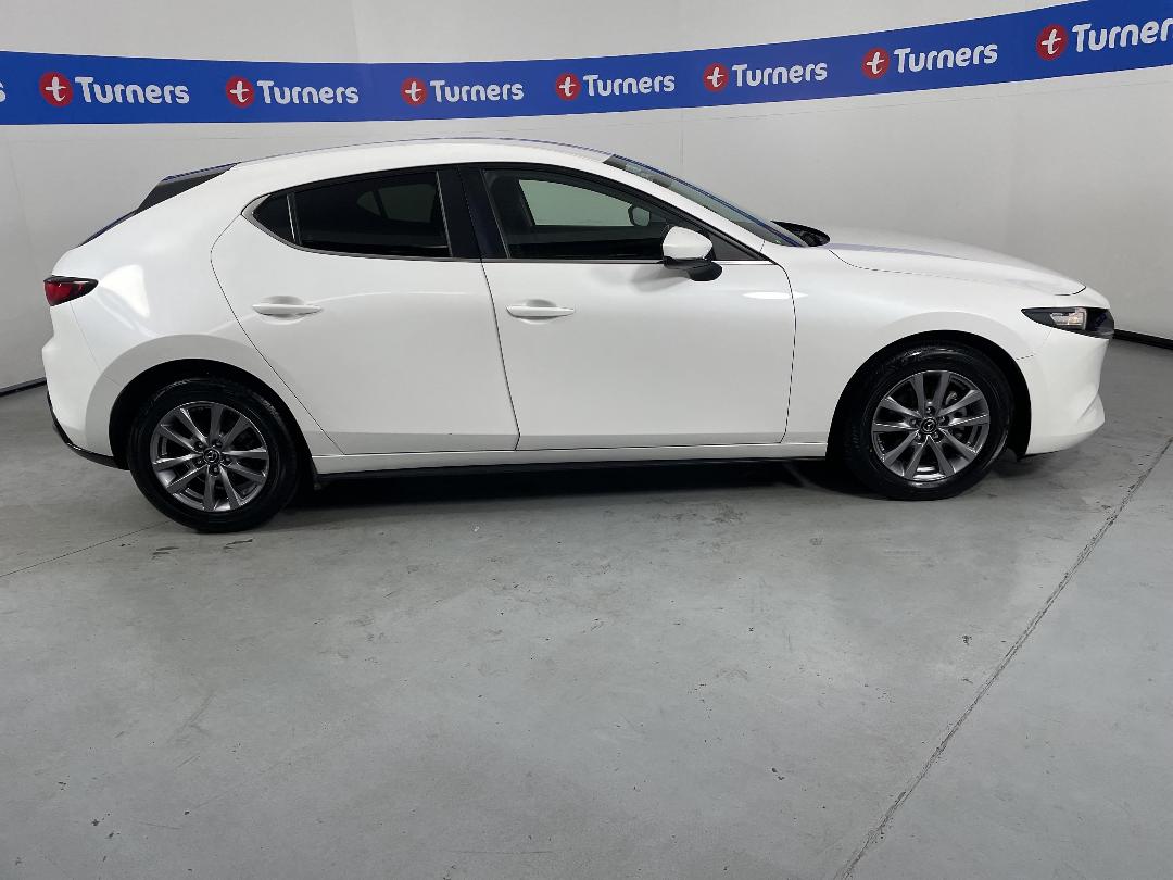 Photo '23' of Mazda Mazda3 Photo '23' of Mazda Mazda3