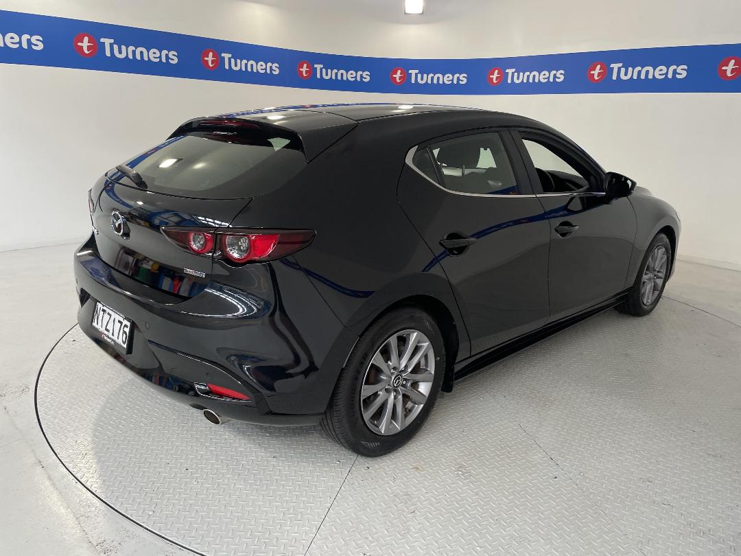 Photo '7' of Mazda Mazda3 Photo '7' of Mazda Mazda3