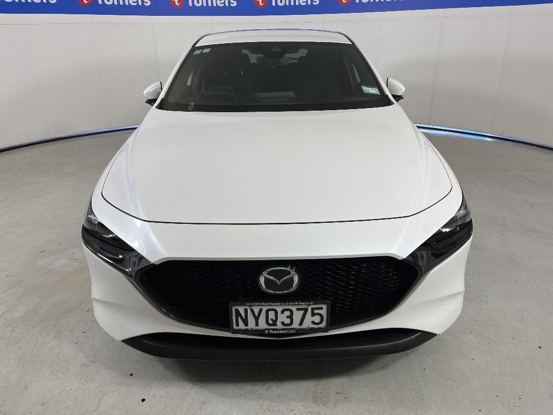 Photo '2' of Mazda Mazda3