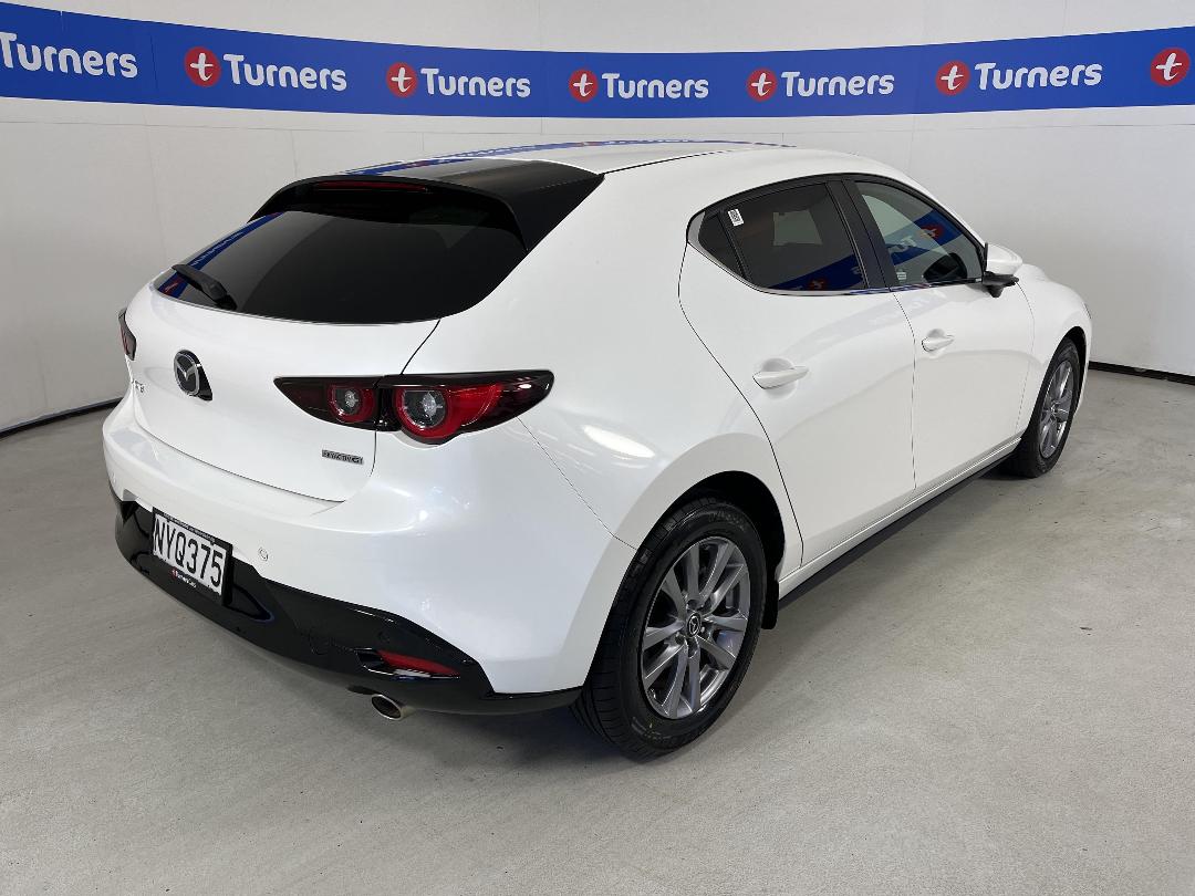 Photo '7' of Mazda Mazda3