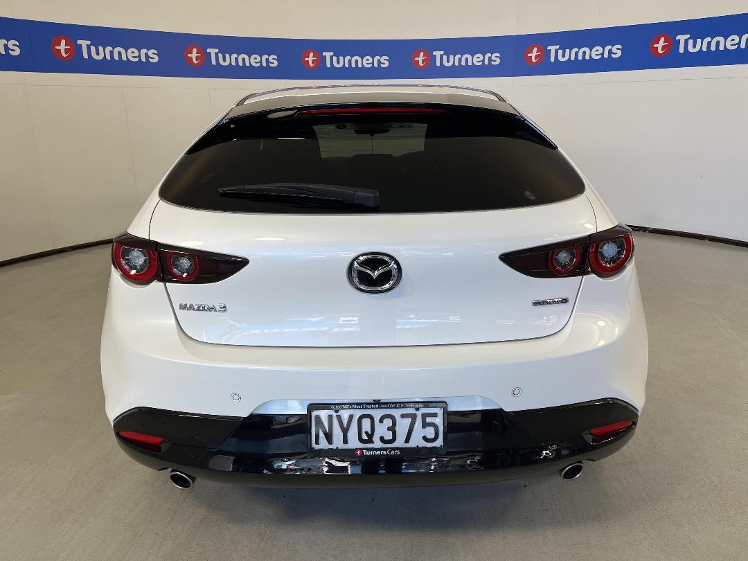 Photo '6' of Mazda Mazda3