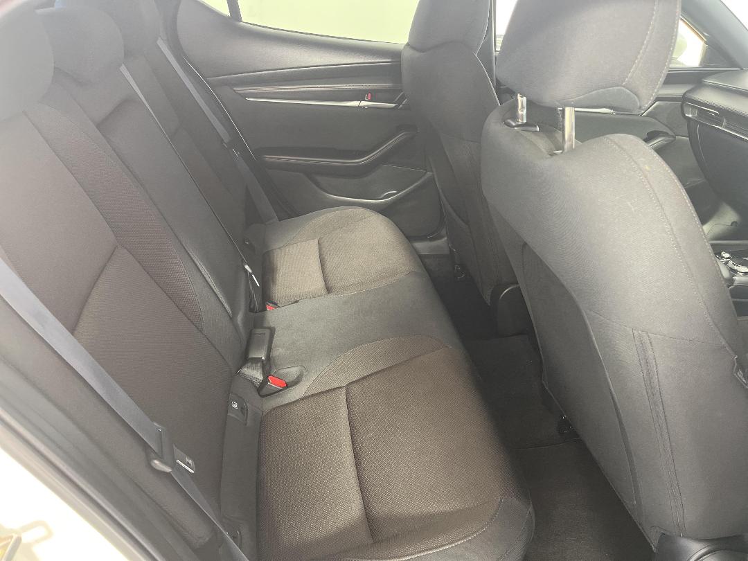 Photo '20' of Mazda Mazda3