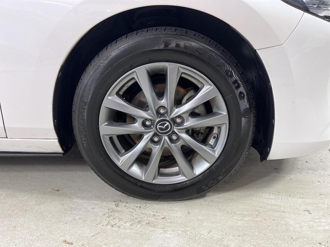 Photo '9' of Mazda Mazda3 Photo '9' of Mazda Mazda3