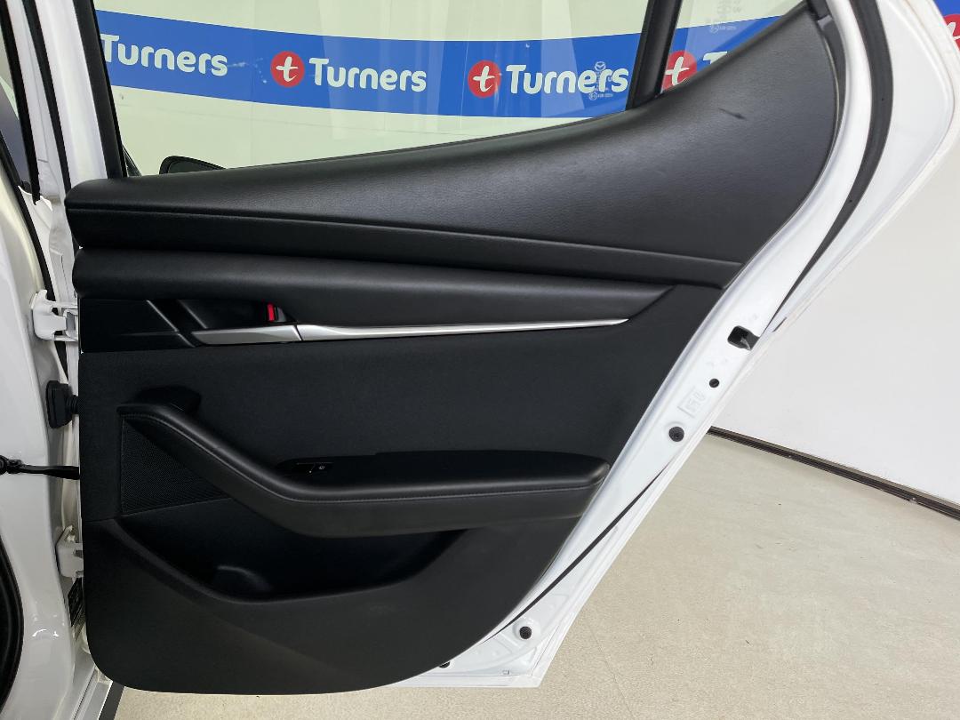 Photo '19' of Mazda Mazda3 Photo '19' of Mazda Mazda3