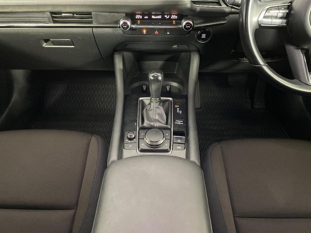 Photo '18' of Mazda Mazda3 Photo '18' of Mazda Mazda3