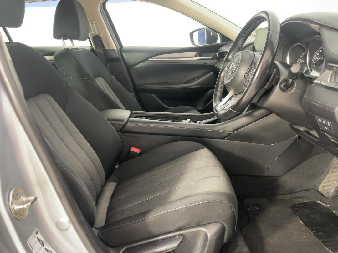 Photo '16' of Mazda Mazda6