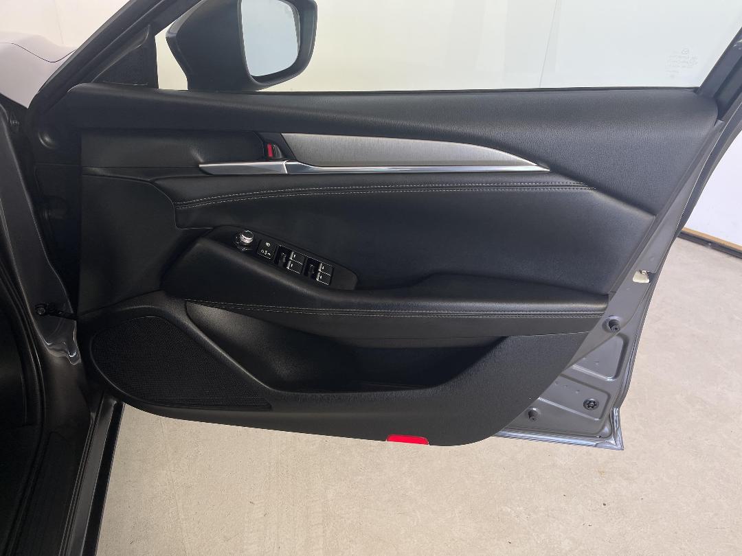 Photo '15' of Mazda Mazda6 Photo '15' of Mazda Mazda6