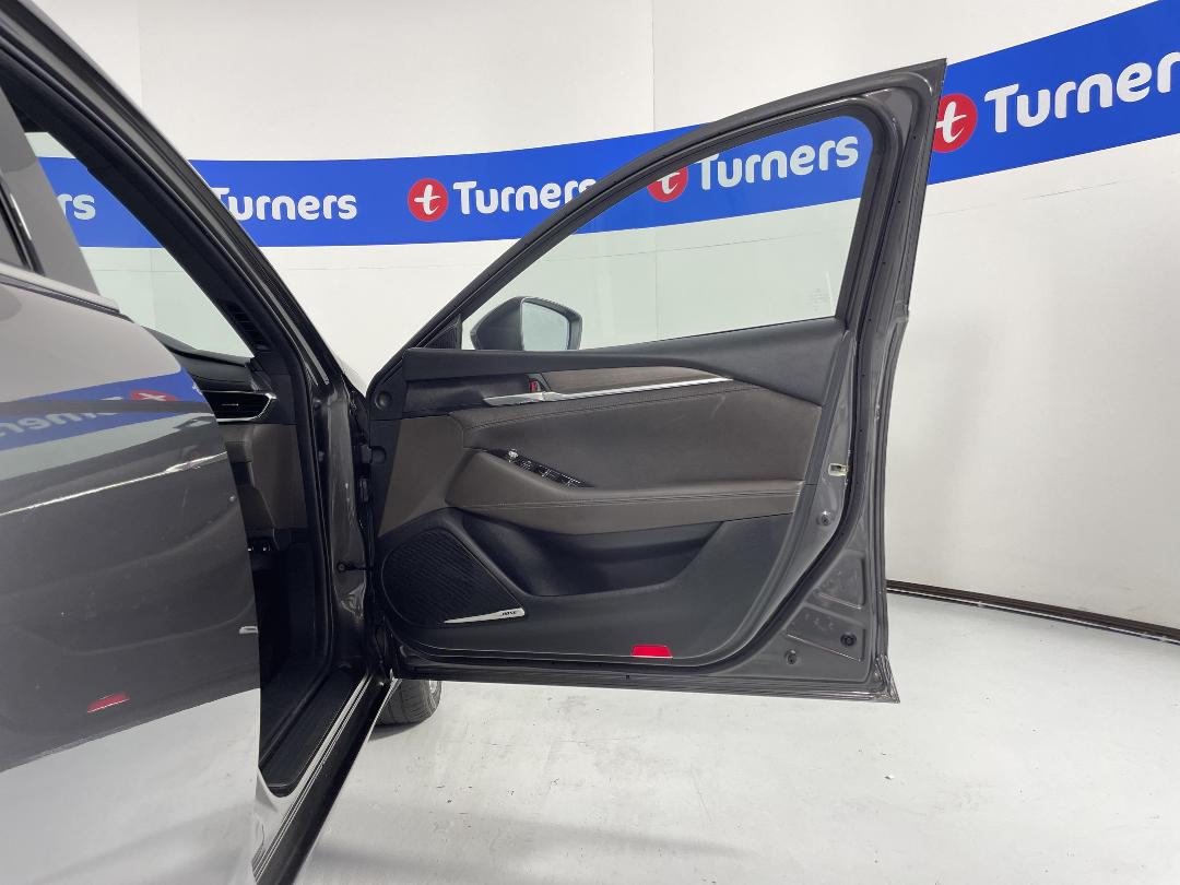 Photo '15' of Mazda Mazda6