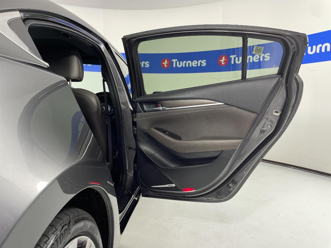 Photo '19' of Mazda Mazda6