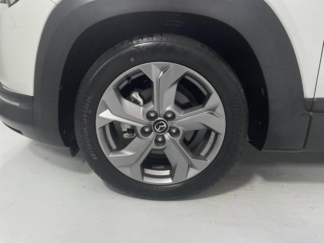 Photo '10' of Mazda MX-30