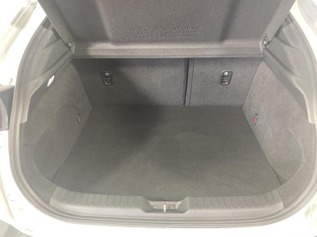 Photo '14' of Mazda MX-30