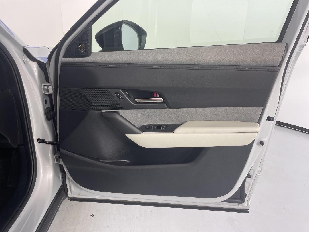 Photo '15' of Mazda MX-30