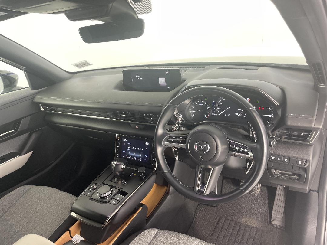 Photo '17' of Mazda MX-30