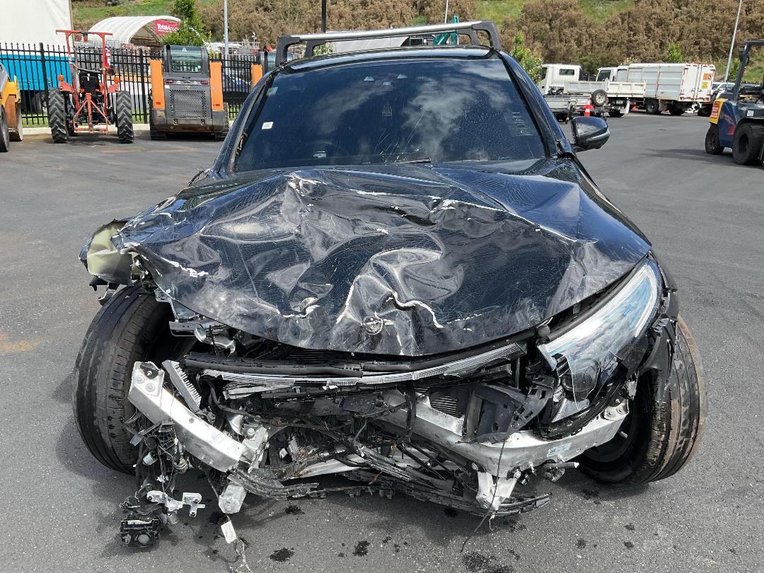 Photo '7' of Mercedes-Benz EQC 400 4Matic Photo '7' of Mercedes-Benz EQC 400 4Matic