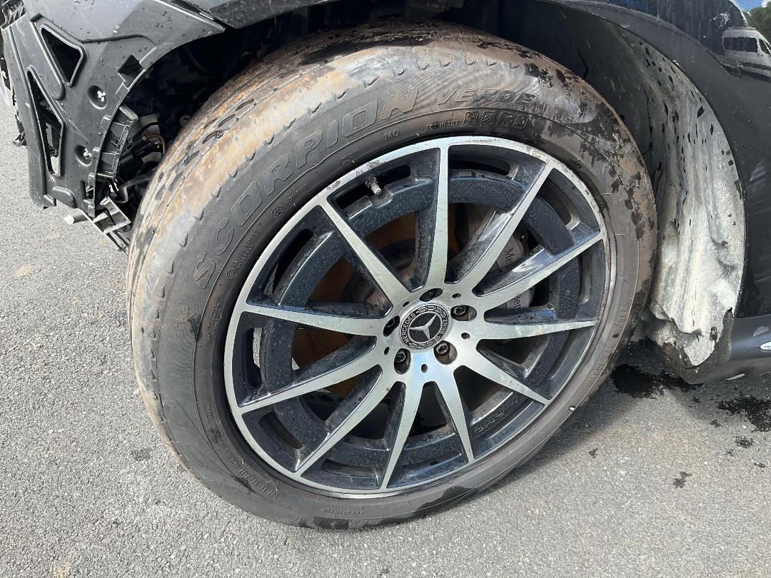 Photo '12' of Mercedes-Benz EQC 400 4Matic Photo '12' of Mercedes-Benz EQC 400 4Matic