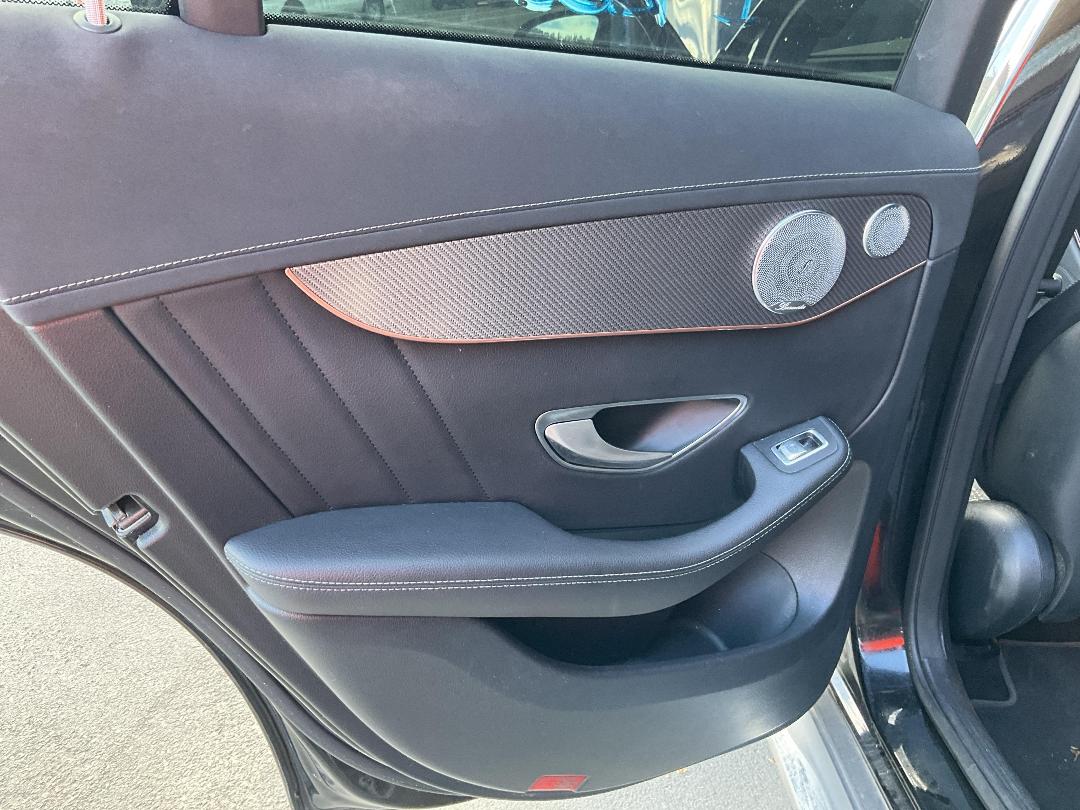 Photo '24' of Mercedes-Benz EQC 400 4Matic Photo '24' of Mercedes-Benz EQC 400 4Matic