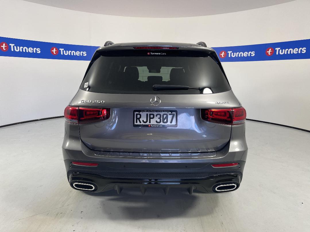 Photo '6' of Mercedes-Benz GLB Photo '6' of Mercedes-Benz GLB