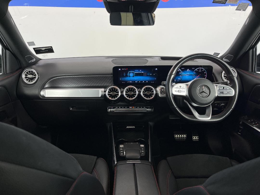 Photo '17' of Mercedes-Benz GLB Photo '17' of Mercedes-Benz GLB