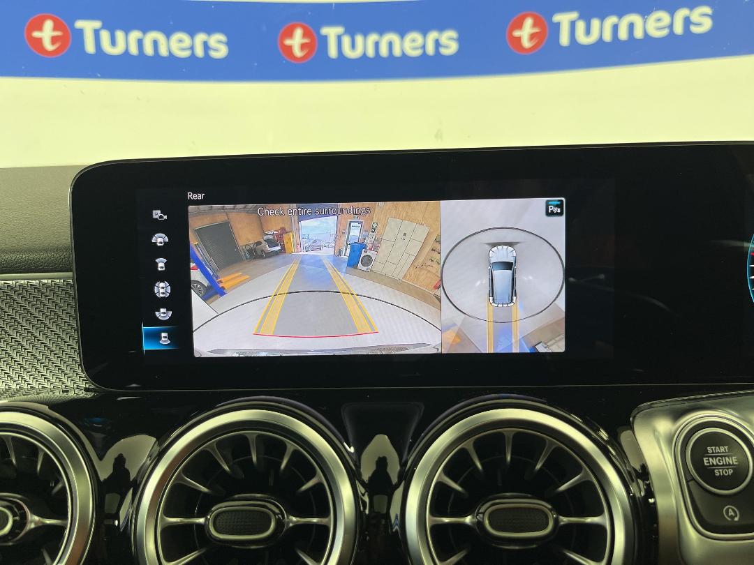 Photo '29' of Mercedes-Benz GLB Photo '29' of Mercedes-Benz GLB