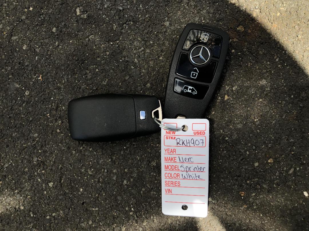 Photo '19' of Mercedes-Benz Sprinter 314 MWB Minibus ACC