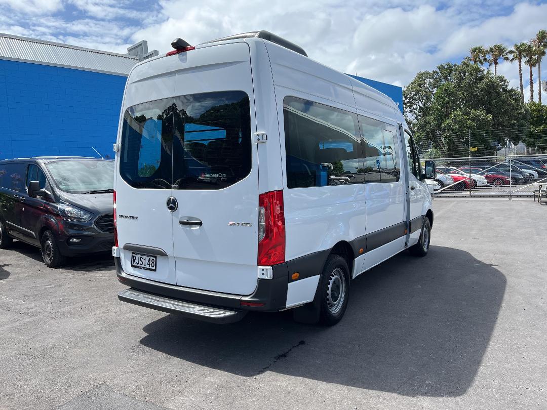 Photo '7' of Mercedes-Benz Sprinter Photo '7' of Mercedes-Benz Sprinter