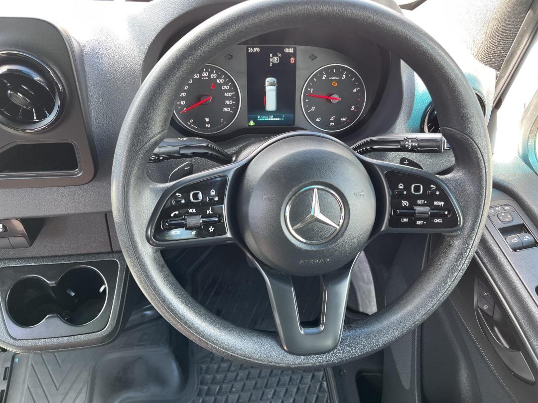 Photo '23' of Mercedes-Benz Sprinter Photo '23' of Mercedes-Benz Sprinter