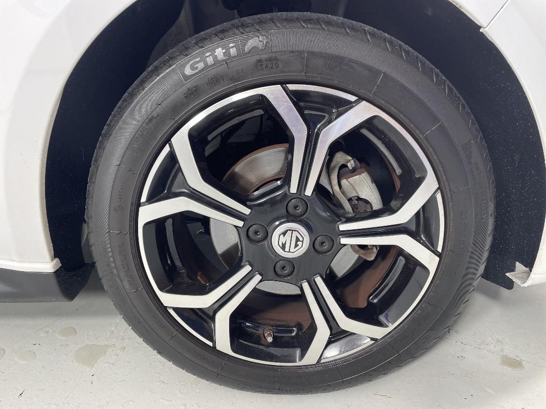 Photo '9' of MG 3 Photo '9' of MG 3