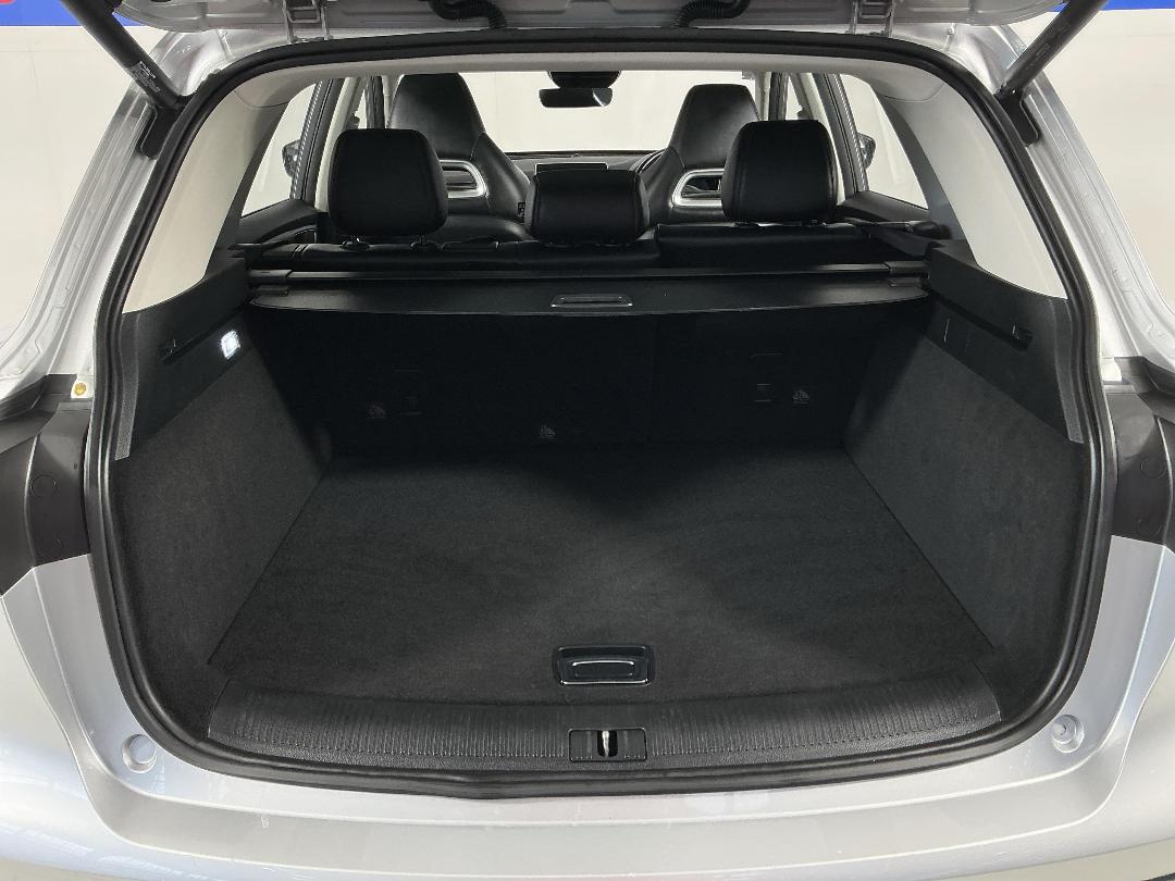 Photo '14' of MG HS Photo '14' of MG HS