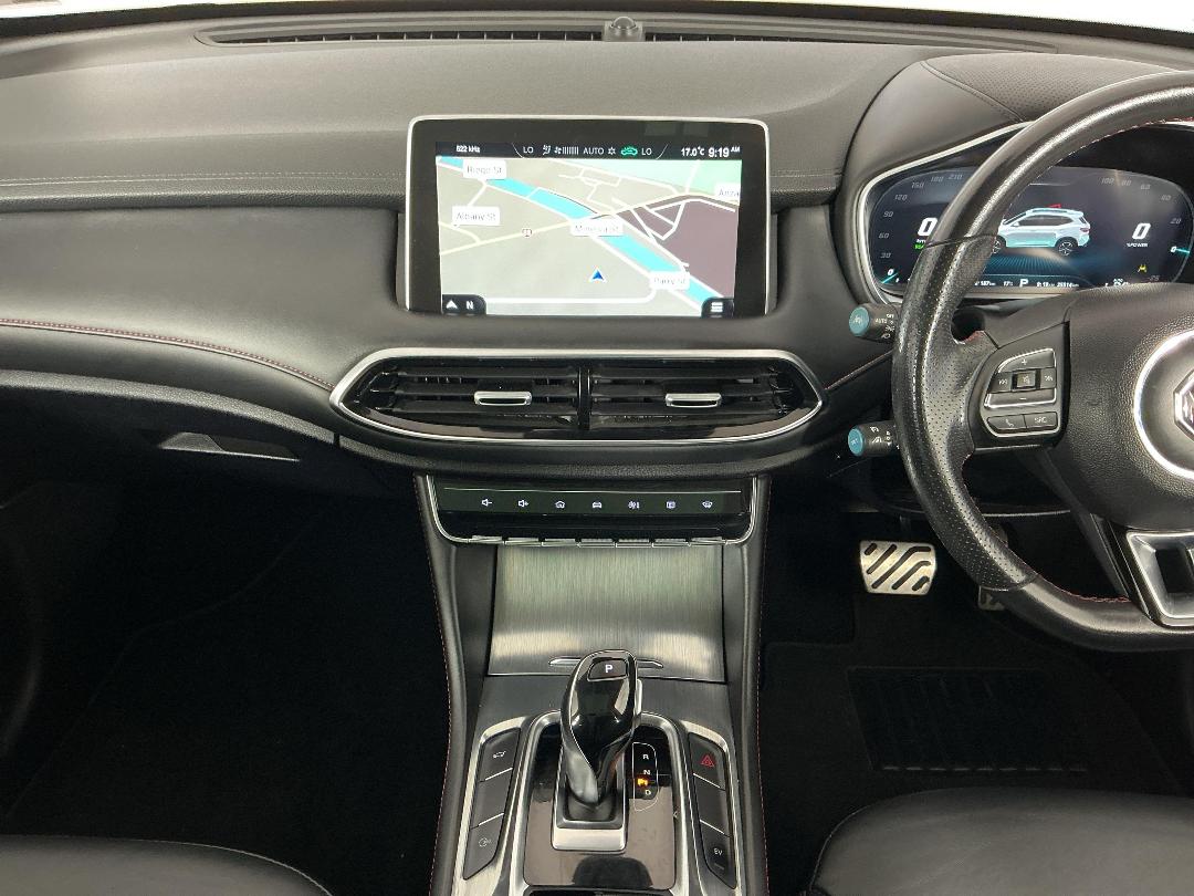 Photo '18' of MG HS Photo '18' of MG HS