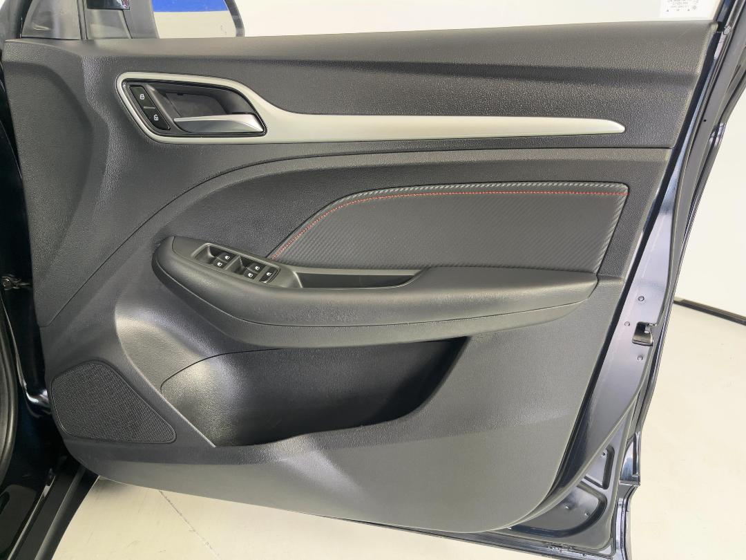 Photo '15' of MG ZS Photo '15' of MG ZS