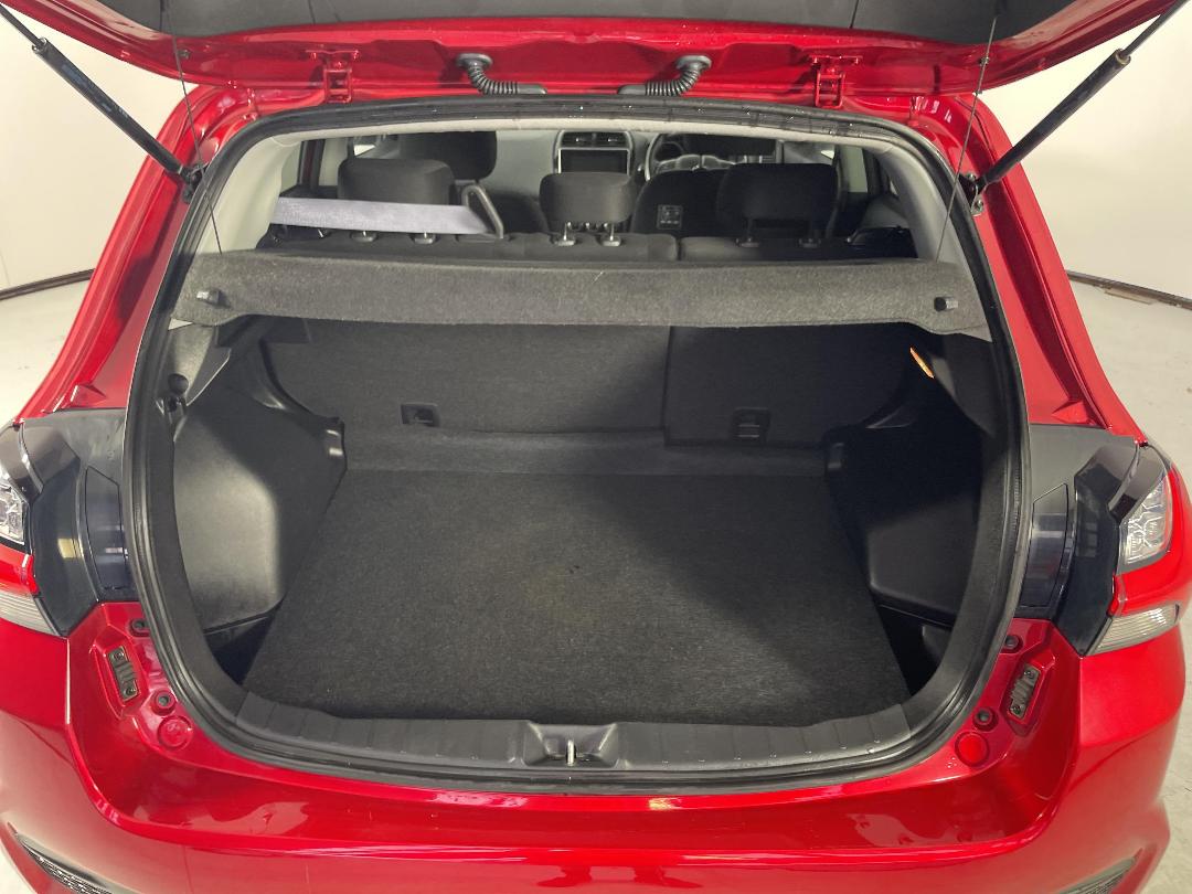 Photo '14' of Mitsubishi ASX