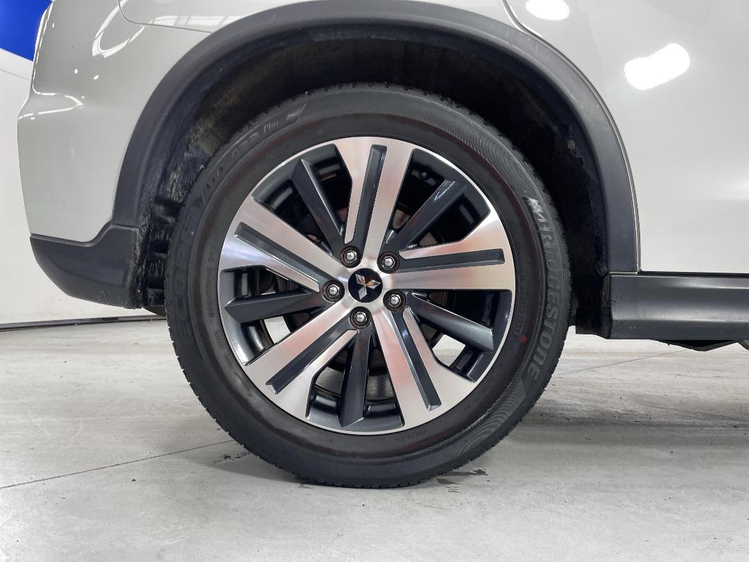 Photo '12' of Mitsubishi ASX Photo '12' of Mitsubishi ASX