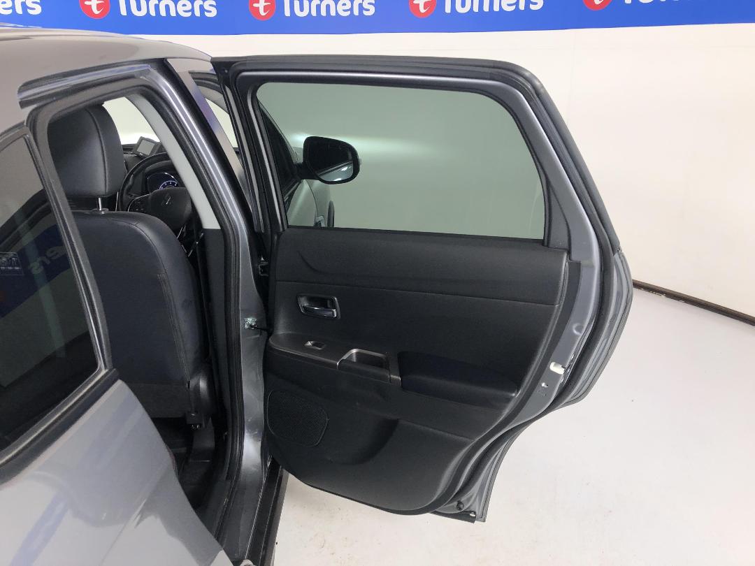 Photo '19' of Mitsubishi ASX