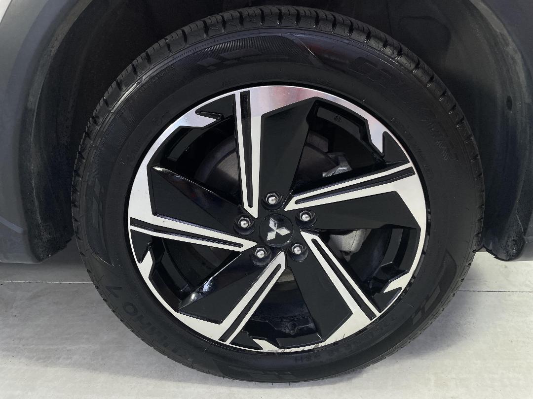 Photo '9' of Mitsubishi Eclipse Cross Photo '9' of Mitsubishi Eclipse Cross