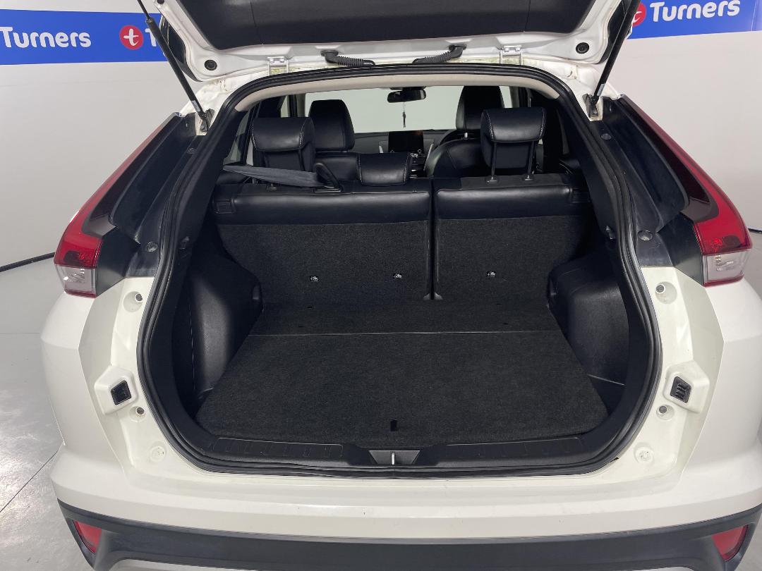 Photo '14' of Mitsubishi Eclipse Cross Photo '14' of Mitsubishi Eclipse Cross